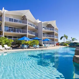 https://endless-summer-resort.hotelssunshinecoast.net